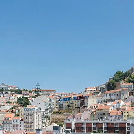 Entire Castle View In The Heart Of Apartment