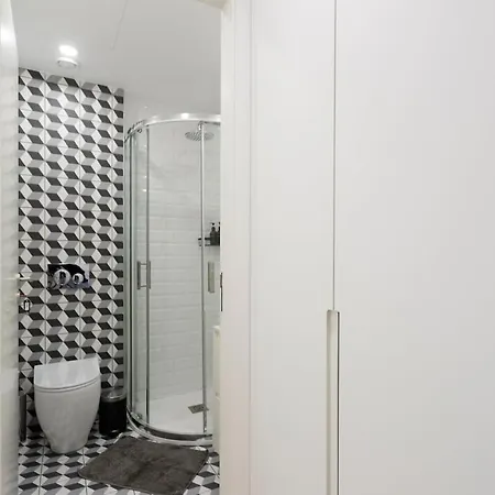 Apartment Entire Castle View In The Heart Of Lisbon